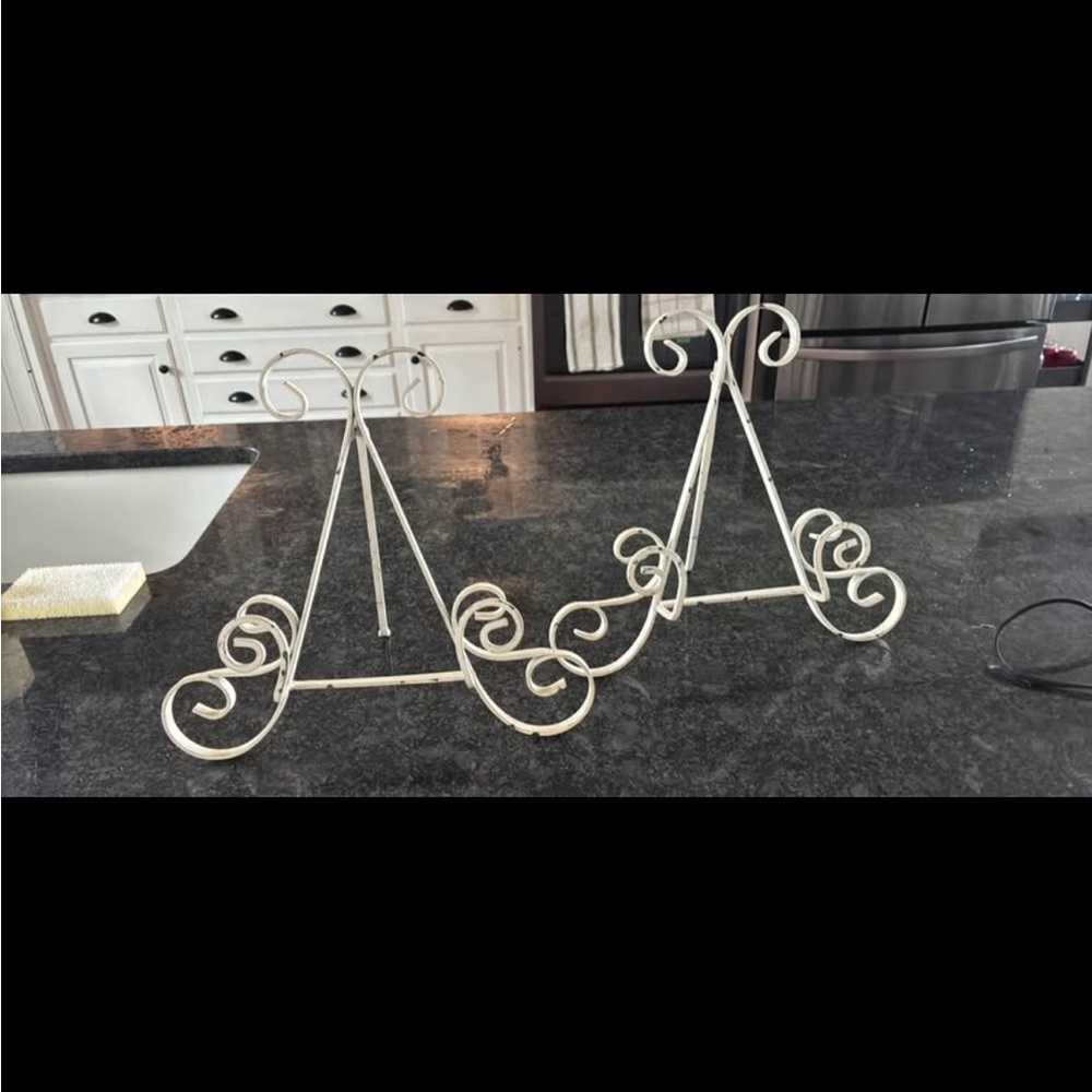 2 Elegant Cream Metal Display Stands